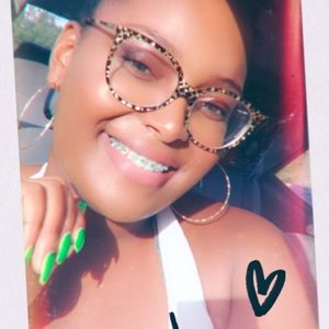 Meet your Posher, Kimberlee